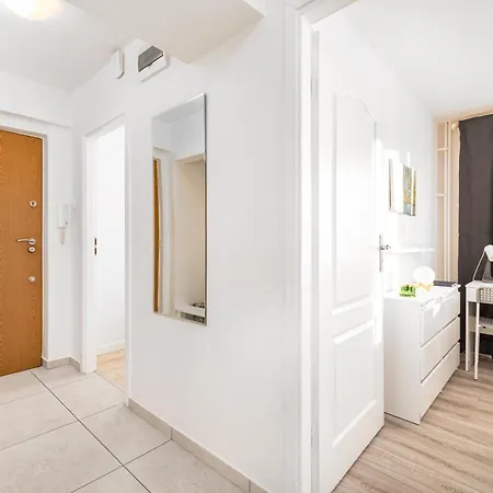 Daire Pulawska By Your Freedom *