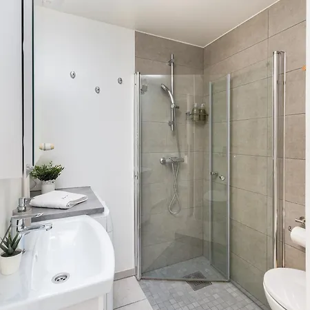 Pulawska By Your Freedom * Varşova