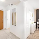 Apartmán Pulawska By Your Freedom *